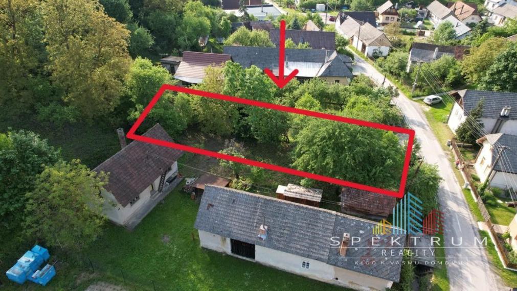 Exkluzívne na predaj rovinatý stavebný pozemok -612m2 v Trebichave